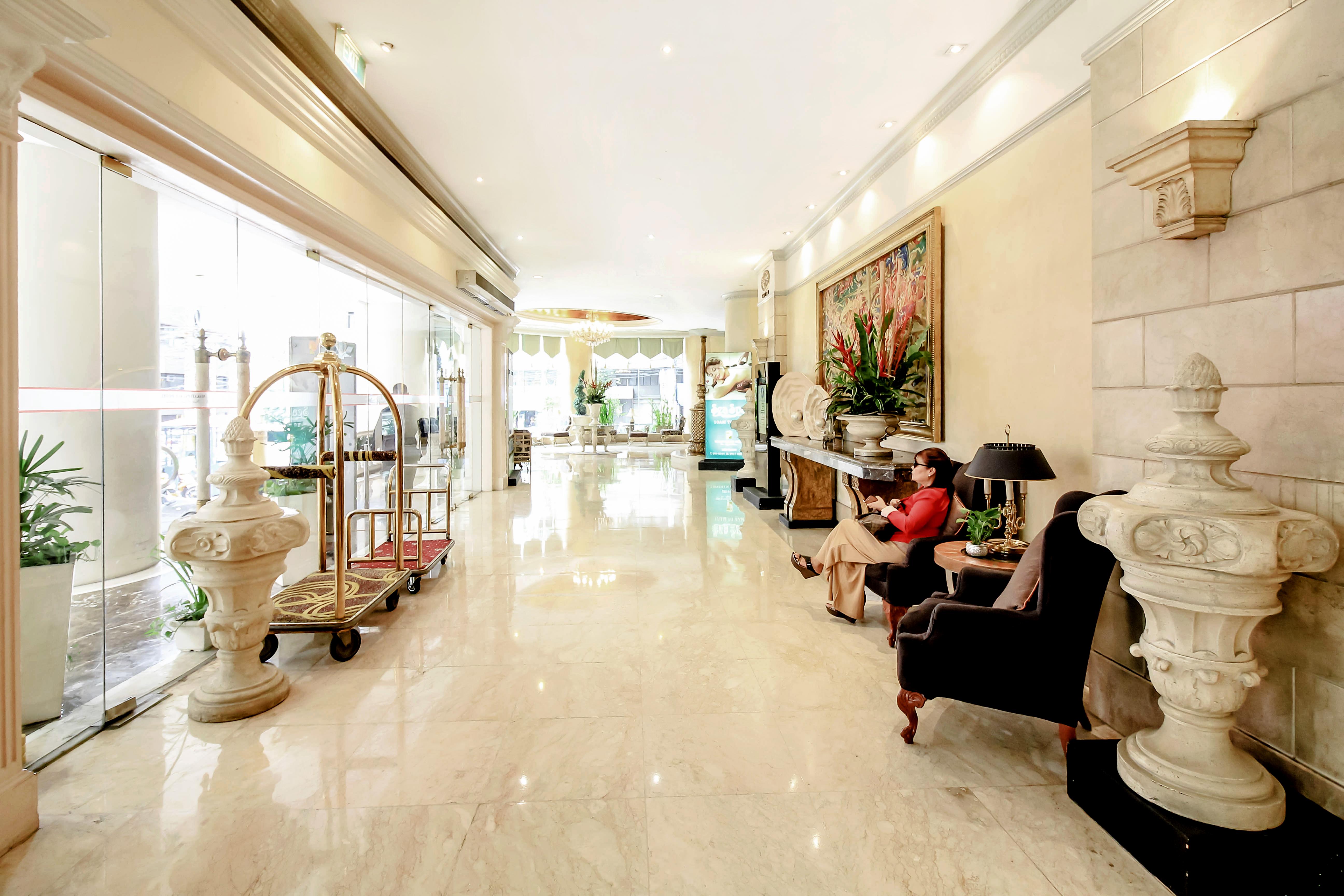Makati Palace Hotel Makati City Exterior foto